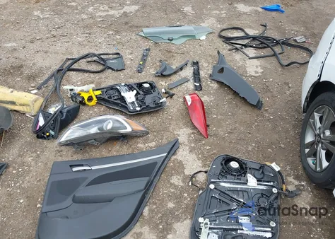 2018 Hyundai Elantra Sel из США, поврежденный, VIN 5NPD84LF2JH391013